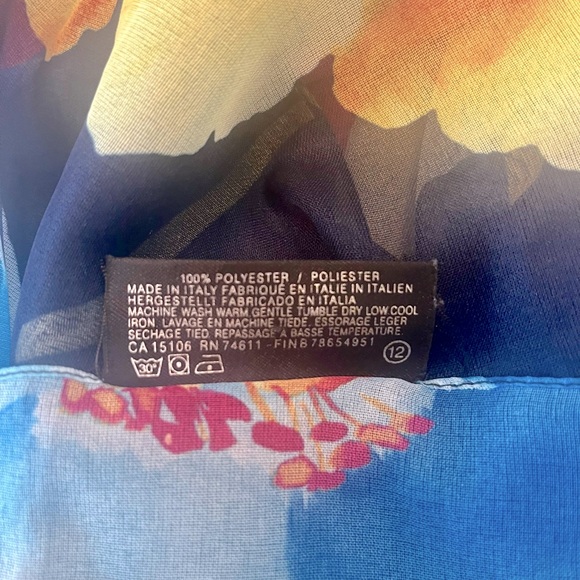 The Art of Scarf, Tie Rack oversized floral scarf - Picture 5 of 5